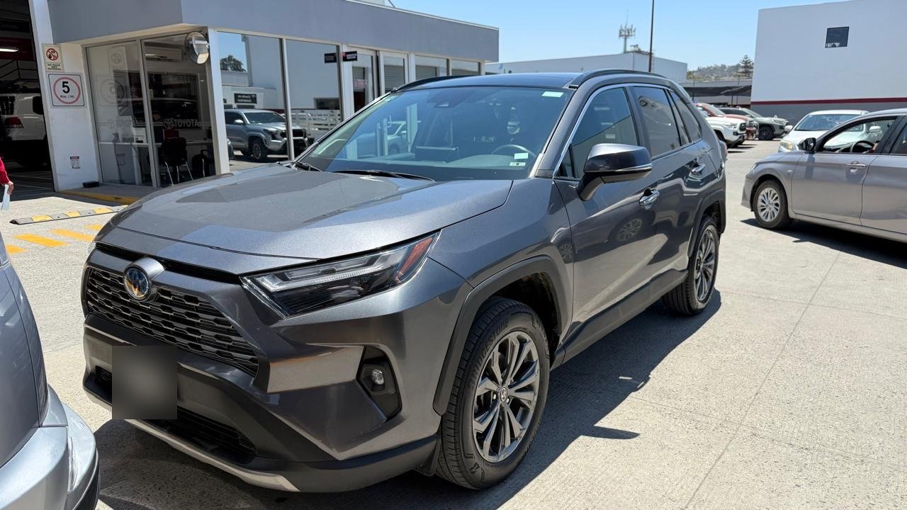 Unidad RAV4 Hybrid de Smarther Travel Services
