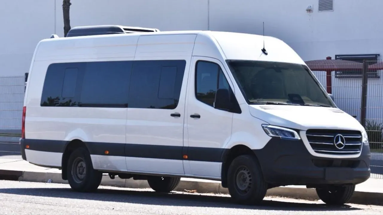 Unidad Mercedes-Benz Sprinter de Smarther Travel Services